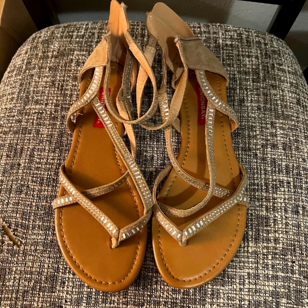 Unionbay flats sandals